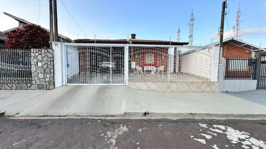Casa com 3 Quartos à venda, 192m² no Jardim Paraíso, Botucatu