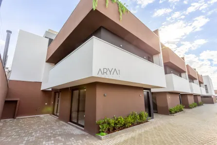 Sobrado com 3 Quartos à venda, 144m² no Boqueirão, Curitiba