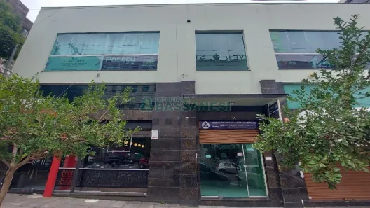 Sala Comercial para alugar, 88m² no Exposição, Caxias do Sul