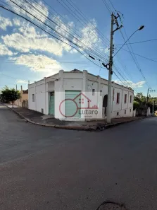 Imóvel Comercial com 3 Quartos à venda, 245m² no Centro (Cardeal), Elias Fausto