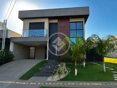 Casa de Condomínio com 3 Quartos à venda, 300m² no Jardins Capri, Senador Canedo