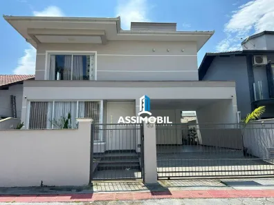 Casa com 3 Quartos à venda, 300m² no Pedra Branca, Palhoça
