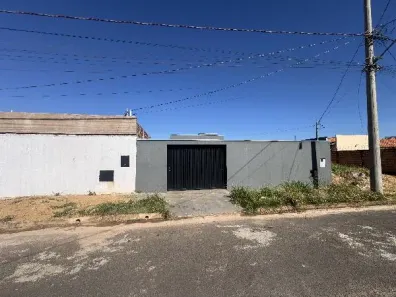Casa com 2 Quartos à venda, 200m² no Loteamento Ilha Bela, Uberaba