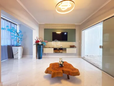Casa com 3 Quartos à venda, 180m² no Medianeira, Porto Alegre