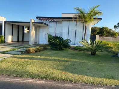 Casa com 3 Quartos à venda, 169m² no Jardim Ninho Verde II, Pardinho