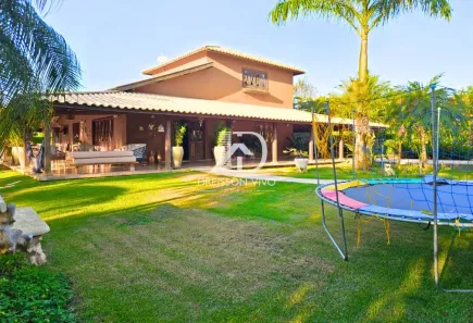 Casa de Condomínio com 4 Quartos à venda, 600m² no Monte Carlo, Guapiaçu