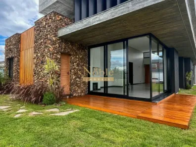 Casa com 4 Quartos à venda, 250m² no Torres, Torres