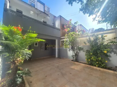 Casa com 3 Quartos à venda, 272m² no Gonzaga, Santos