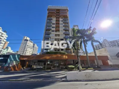 Apartamento com 2 Quartos para alugar, 65m² no Centro, Florianópolis