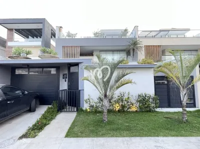 Casa de Condomínio com 4 Quartos à venda, 392m² no Recreio dos Bandeirantes, Rio de Janeiro