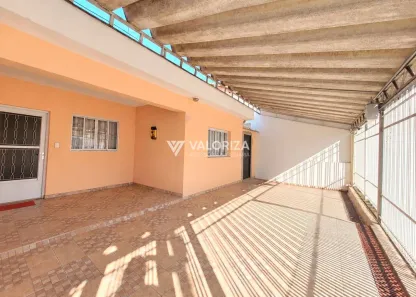 Casa com 2 Quartos à venda, 178m² no Jardim Guadalajara, Sorocaba