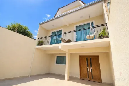 Sobrado com 4 Quartos à venda, 152m² no Uberaba, Curitiba