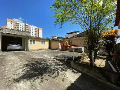 Casa com 3 Quartos à venda, 160m² no Centro, São Gonçalo