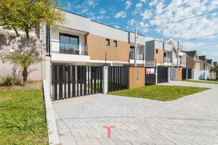 Sobrado com 3 Quartos à venda, 122m² no Xaxim, Curitiba