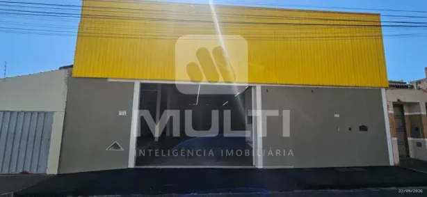 Casa com 1 Quarto para alugar, 300m² no Osvaldo Rezende, Uberlândia
