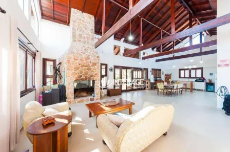 Casa com 4 Quartos à venda, 338m² no Butiatuvinha, Curitiba