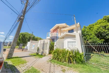Sobrado com 3 Quartos à venda, 190m² no FAG, Cascavel