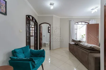 Sobrado com 4 Quartos à venda, 239m² no Vila Lucinda, Santo André