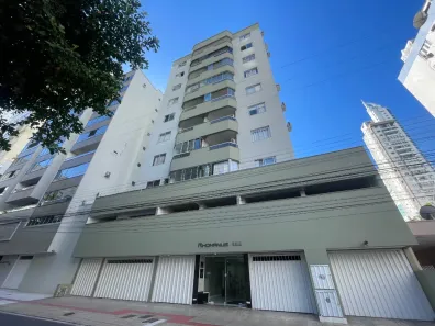 Apartamento com 2 Quartos para venda ou aluguel, 70m² no Centro, Balneário Camboriú