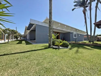 Casa com 3 Quartos à venda, 245m² no , Imbé