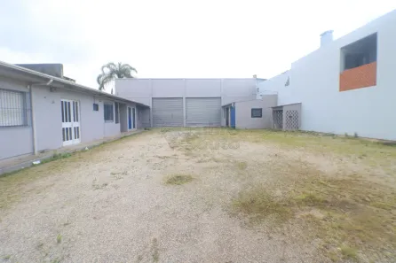 Prédio Comercial para alugar, 572m² no Três Vendas, Pelotas