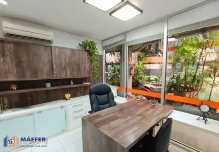 Sala Comercial com 4 Quartos à venda, 226m² no Higienópolis, Porto Alegre