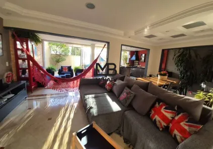 Casa de Condomínio com 3 Quartos à venda, 180m² no Tamboré, Santana de Parnaíba