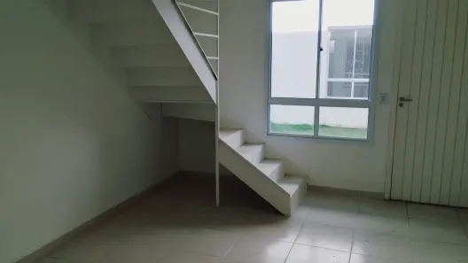 Casa de Condomínio com 2 Quartos à venda, 60m² no Jardim Sandra, Cotia