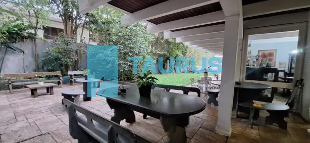 Sobrado com 4 Quartos à venda, 600m² no Jardim Guedala, São Paulo