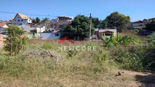 Lote/Terreno à venda, 755m² no Vila Santa Luzia, Contagem
