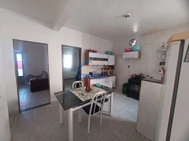 Casa com 3 quartos — Jardim Guanabara, Belo Horizonte