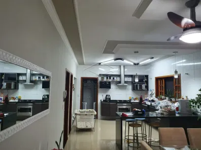 Casa com 3 Quartos à venda, 300m² no Condomínio Flamboyant, Jaú