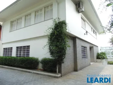 Sobrado com 3 Quartos à venda, 500m² no Pacaembu, São Paulo