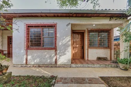 Casa com 4 Quartos à venda, 178m² no Vila Nova, Porto Alegre