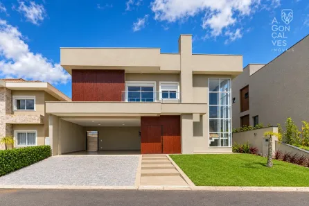 Casa de Condomínio com 3 Quartos à venda, 266m² no Santa Felicidade, Curitiba