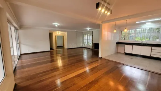 Casa com 3 Quartos para venda ou aluguel, 320m² no Santo Amaro, São Paulo