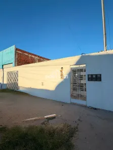 Casa com 3 Quartos para alugar, 70m² no Gercino Coelho, Petrolina