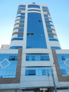 Apartamento com 3 Quartos à venda, 196m² no Meia Praia, Itapema
