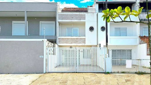 Sobrado com 4 Quartos à venda, 115m² no Centro, Guaratuba