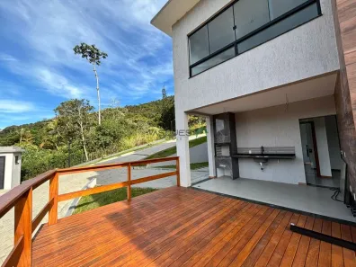 Casa de Condomínio com 3 Quartos à venda, 146m² no Golfe, Teresópolis