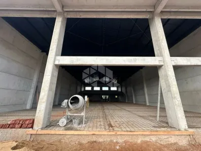 Prédio Comercial para alugar, 1200m² no Avenida, Santa Cruz do Sul