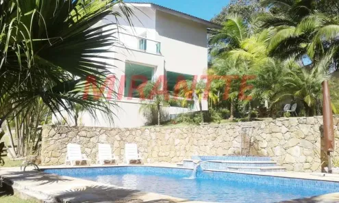 Sobrado com 5 Quartos à venda, 720m² no Caraguatá, Mairiporã