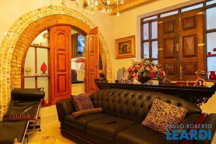 Sobrado com 11 Quartos à venda, 420m² no Bela Vista, São Paulo