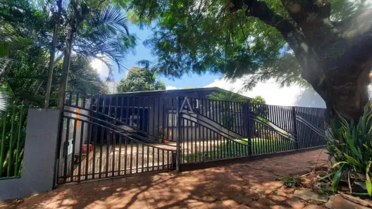 Casa com 3 Quartos à venda, 182m² no Centro, Cascavel