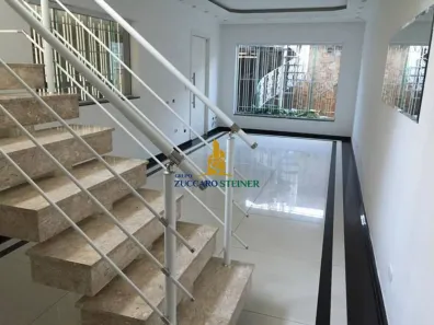 Sobrado com 3 Quartos à venda, 200m² no Vila Galvão, Guarulhos