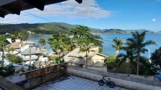 Imóvel Comercial com 3 Quartos à venda, 450m² no Sambaqui, Florianópolis