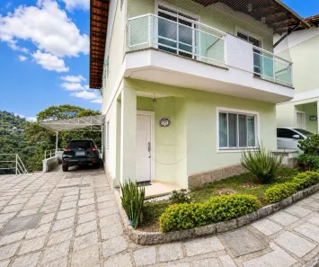 Casa de Condomínio com 4 Quartos à venda, 258m² no Agriões, Teresópolis