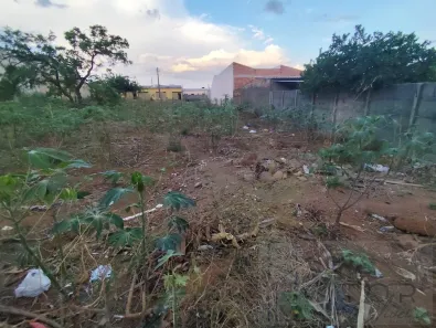Lote/Terreno à venda, 300m² no Residencial São Vicente, Anápolis