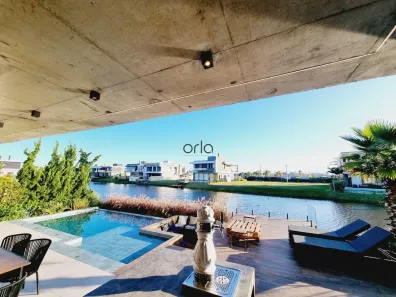 Casa de Condomínio com 5 Quartos à venda, 340m² no XANGRI-LÁ, Xangri-lá