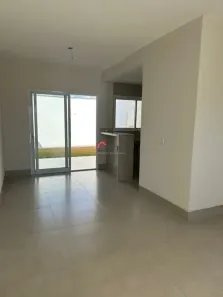 Sobrado com 2 Quartos à venda, 83m² no Novo Mundo, Uberlândia